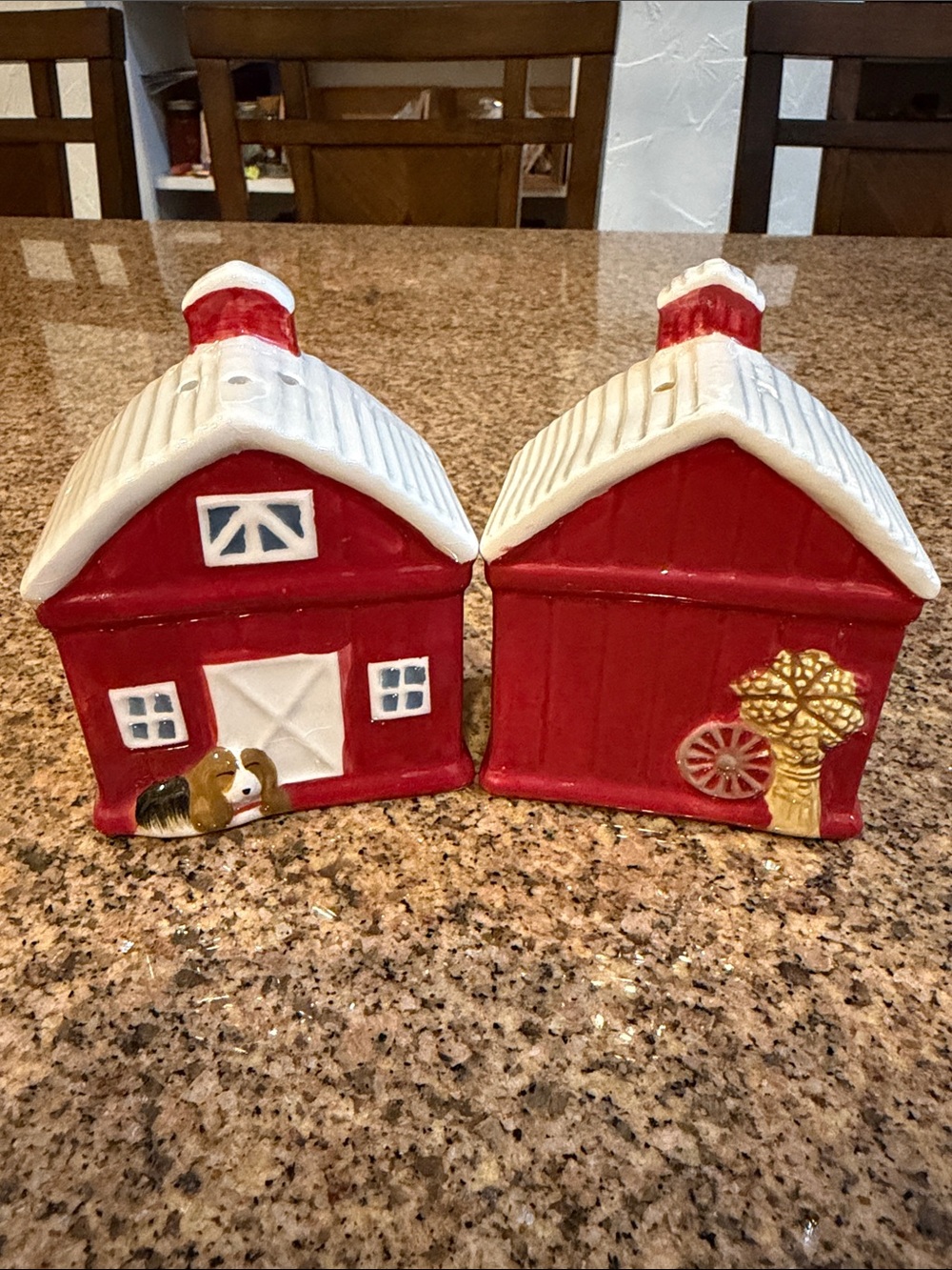 Pioneer Woman Red Barn Salt Pepper Shakers Charlie Lucy Duke Dog Cottagecore
